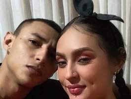 TwohornyssLive Webcam