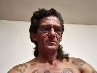 I Am A Brunette! I Live In Niš