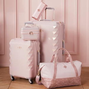 A perfect luggage to travel✨