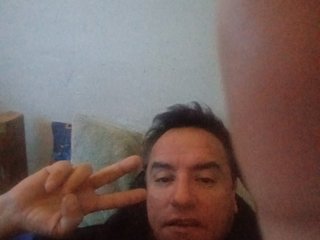 I Am A Brunette And I Live In Valparaíso