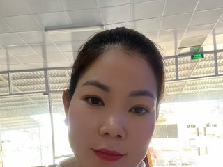 I'm 29 Years Of Age, I'm A Camming Pretty Honey, I Am A Brunette