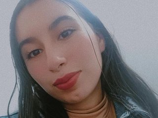 I Am A Brunette, My Name Is Liinalxx And Colombia Is Where I Come From