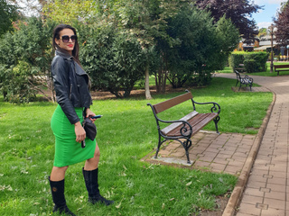 Park outfit black and green
