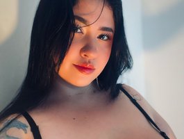 VictoriaRossy live cam model at BongaCams