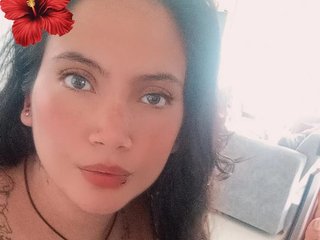 People Call Me LinaRusso And I'm 25 Yrs Old