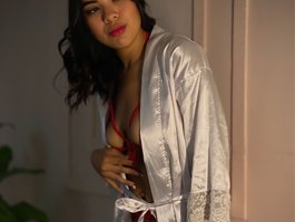 Sofia-Velezz profile