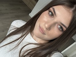 Roxanne-03 profile