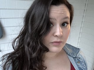 People Call Me LillyMster! I Am A Brunette