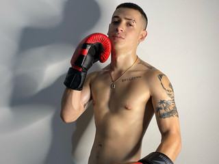 BOXING MODEL TOP