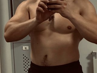 28 Is My Age! People Call Me ForYOUpiAstriX And I'm A Sex Cam Gorgeous Girl