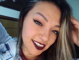 Angela-Hade profile