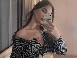 EvaAzalia profile