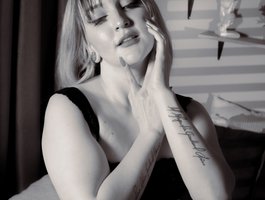 ally-white from bongacams