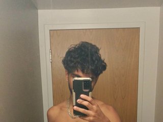I Come From London! At BongaCams I'm Named Trouble310
