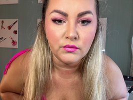 queenpeachi profile