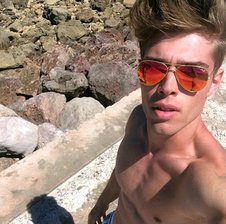 Johnny0840