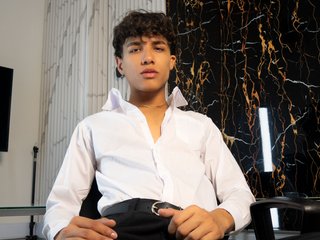 At BongaCams People Call Me Twink-aleej And I Am A Brunette