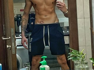 At BongaCams I'm Named Anymoussuave, I Am From Dubai