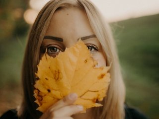 I Am A Blonde And I'm A Live Cam Graceful Lady And My Age Is 27 Yrs Old