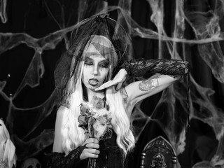 🌙 Your gothic bride craves you