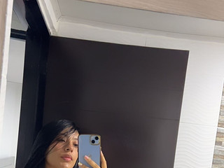 Pretty in the mirror