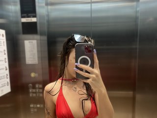 At BongaCams People Call Me -Shawty-, I'm 21 Years Of Age And I Am A Brunette
