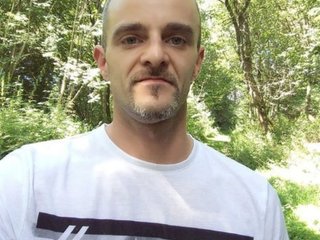 I Come From Siegen! My Age Is 40 Yrs Old