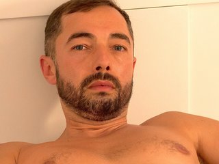 Barcelona Is Where I Come From, I'm 46, I Am A Brunette