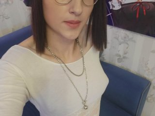 I'm 19 Years Of Age And A Cam Irresistible Shemale Is What I Am, I Am A Brunette