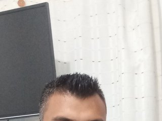 Bucaramanga Is Where I Live! I Am A Brunette