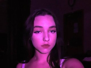 I'm 19 Years Old, I Am A Brunette! I'm A Sex Cam Delectable Babe
