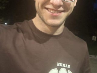 My Model Name Is MatthewTran And I'm 22