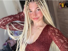 AliceeKiss profile