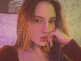 Oktaviya live cam model at BongaCams