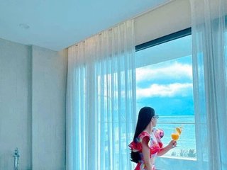 20 Is My Age! My BongaCams Name Is Gemsluxury