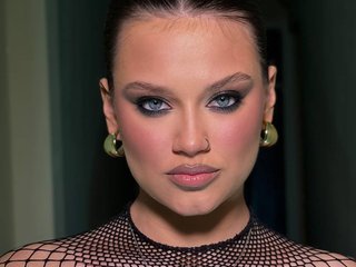People Call Me CarmenWilliams! My Age Is 23 Years Old And A Live Webcam Easy Babe Is What I Am