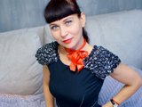 Caroliiine (34, White Cam Girl) performing squirt.