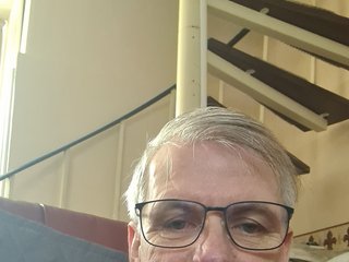 I Am A Brunette! I Live In London