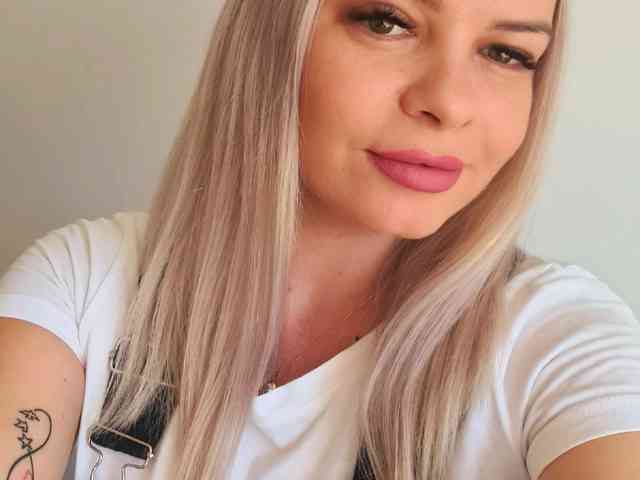 AnnyaRose