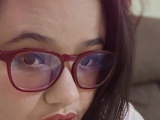 I Am A Brunette And I'm A Live Cam Appealing Girl! I'm 25