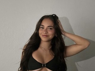 My Age Is 19 Yrs Old And I'm A Sex Cam Suave Female And I Am A Brunette
