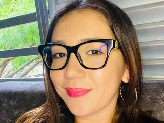 A Sex Cam Attractive Sweet Thing Is What I Am And At BongaCams People Call Me Natalitorres