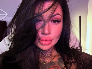 A Live Cam Engaging Sweet Thing Is What I Am And I Come From Roma! I Am A Brunette