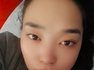 A Live Cam Charming Girl Is What I Am And 24 Is My Age