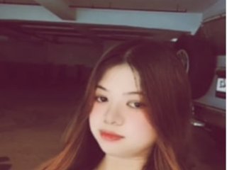 I'm A Live Webcam Pleasing Gal! My Age Is 19 Yrs Old