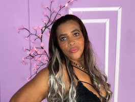 Corinne-Live Webcam