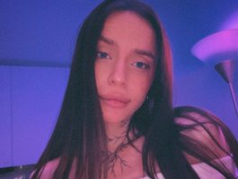 MiaMiller profile