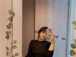 ZoeRyuLive Webcam