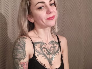 I Am A Blonde! I'm A Camwhoring Charming Female