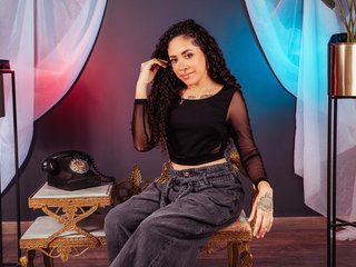 My Age Is 20 Yrs Old! I'm A Live Cam Pretty Lady And I Am A Brunette